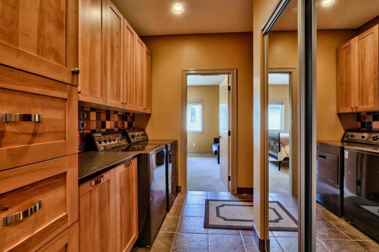 Soleil Chalet By Bear Country Sun Peaks Exterior foto