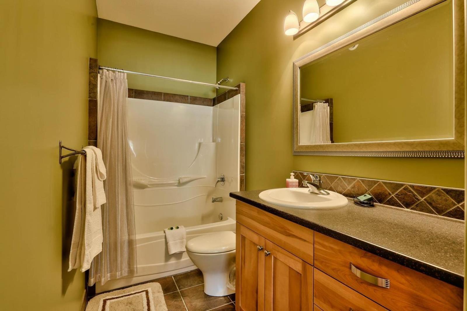 Soleil Chalet By Bear Country Sun Peaks Zimmer foto